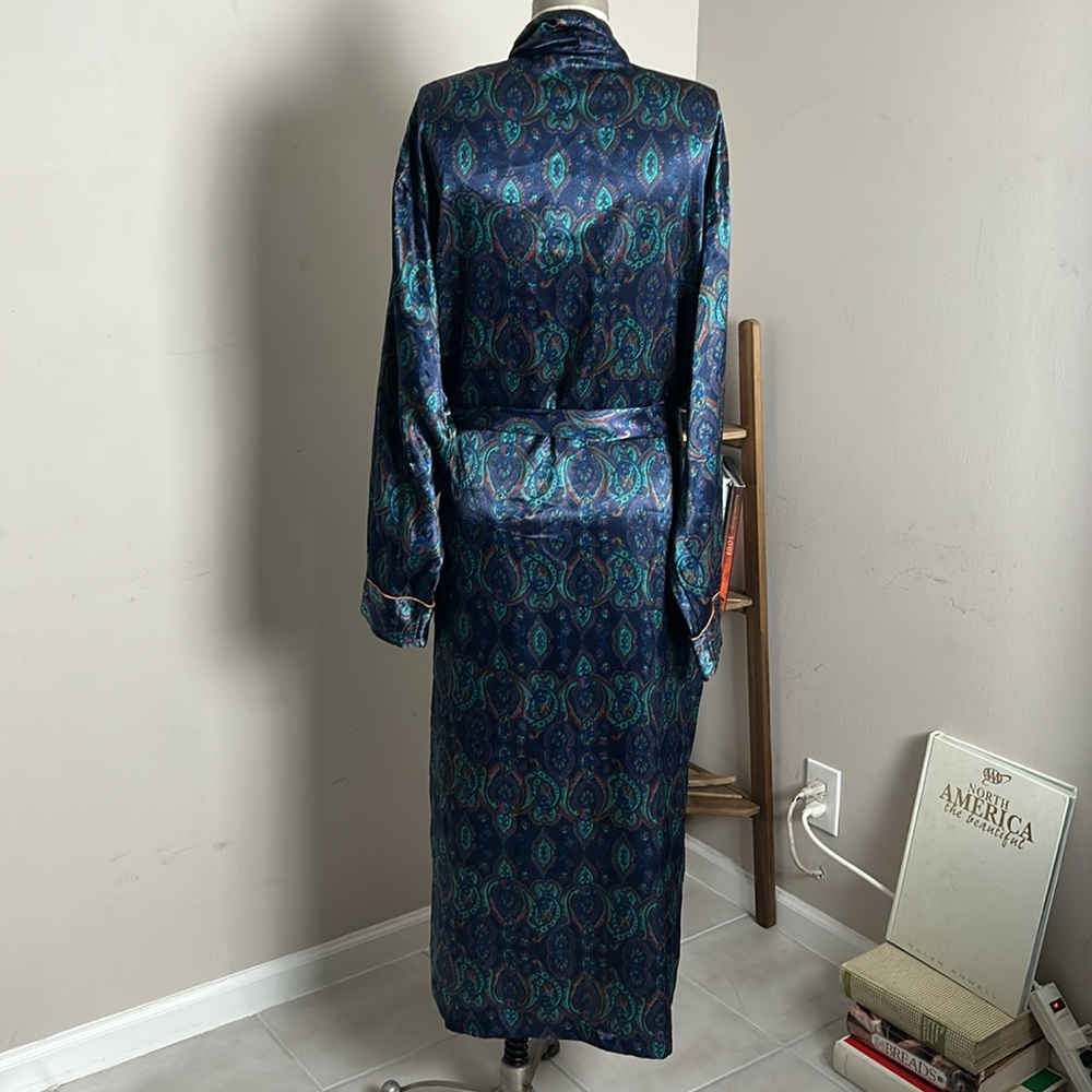 VTG Number 1 London Unisex Satin Elegant Blue Paisley Robe Large X- Large belted - Picture 7 of 14